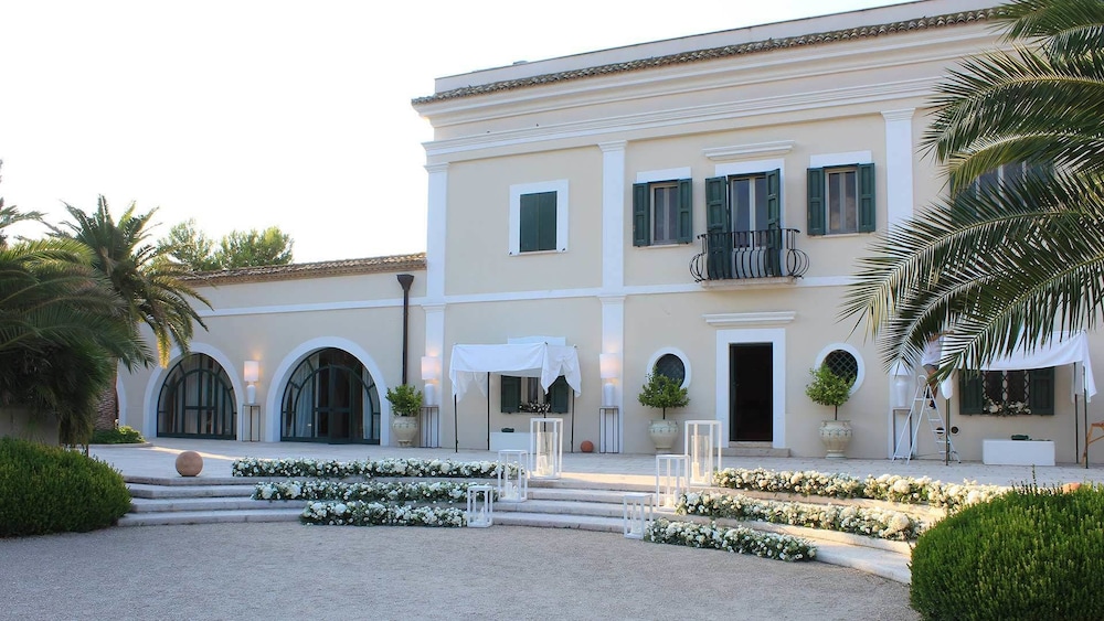 Casa Freda — 4-Star Luxury Hotel in Foggia, Italy