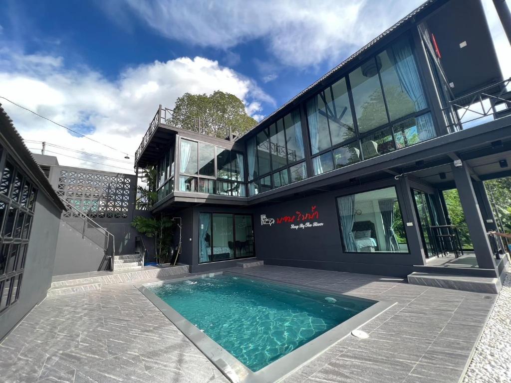 Riverside Stay in Ratchaburi, Thailand