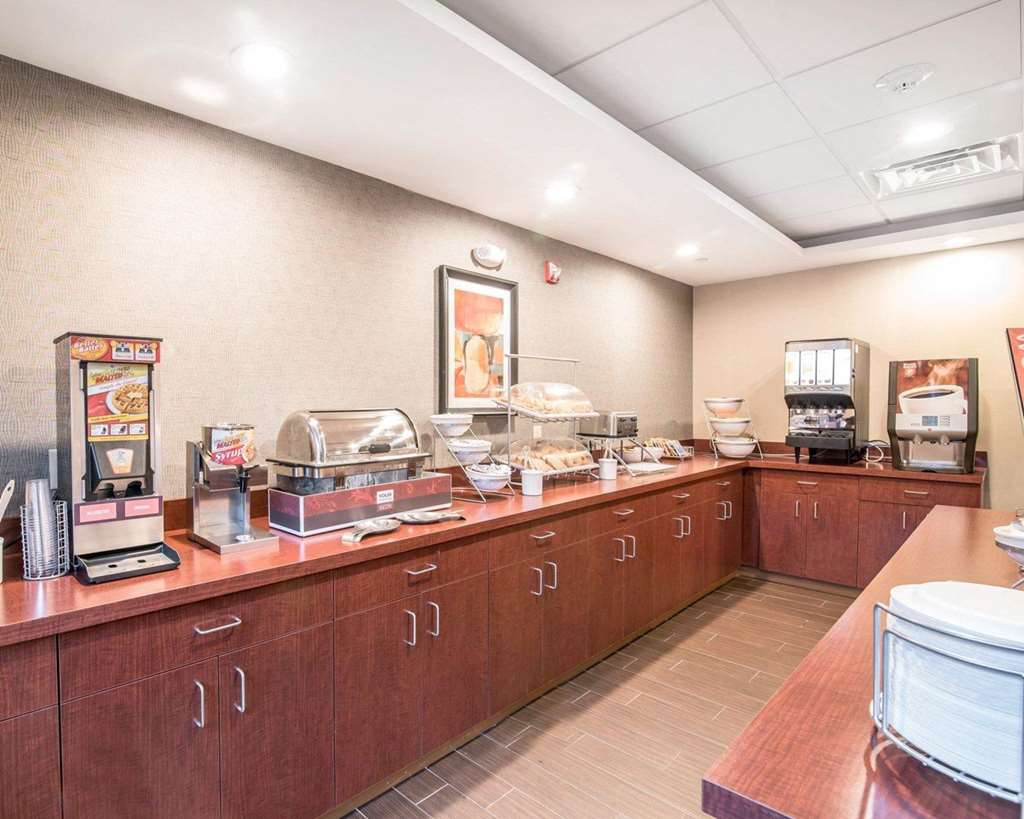 Comfort Inn & Suites Brattleboro I 91 - photo 23