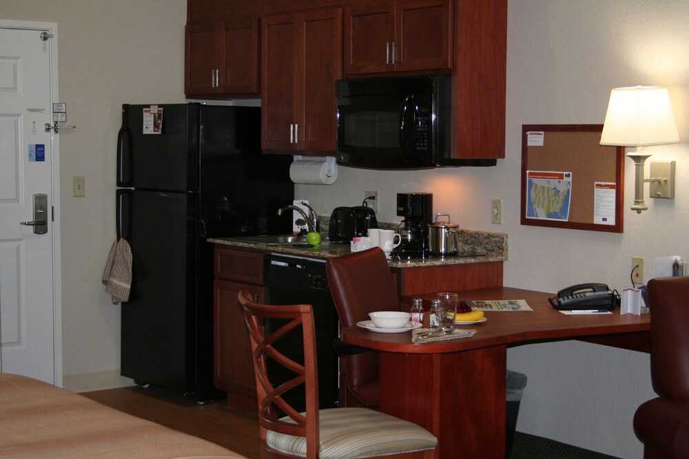 Candlewood Suites Avondale New Orleans by IHG - photo 8
