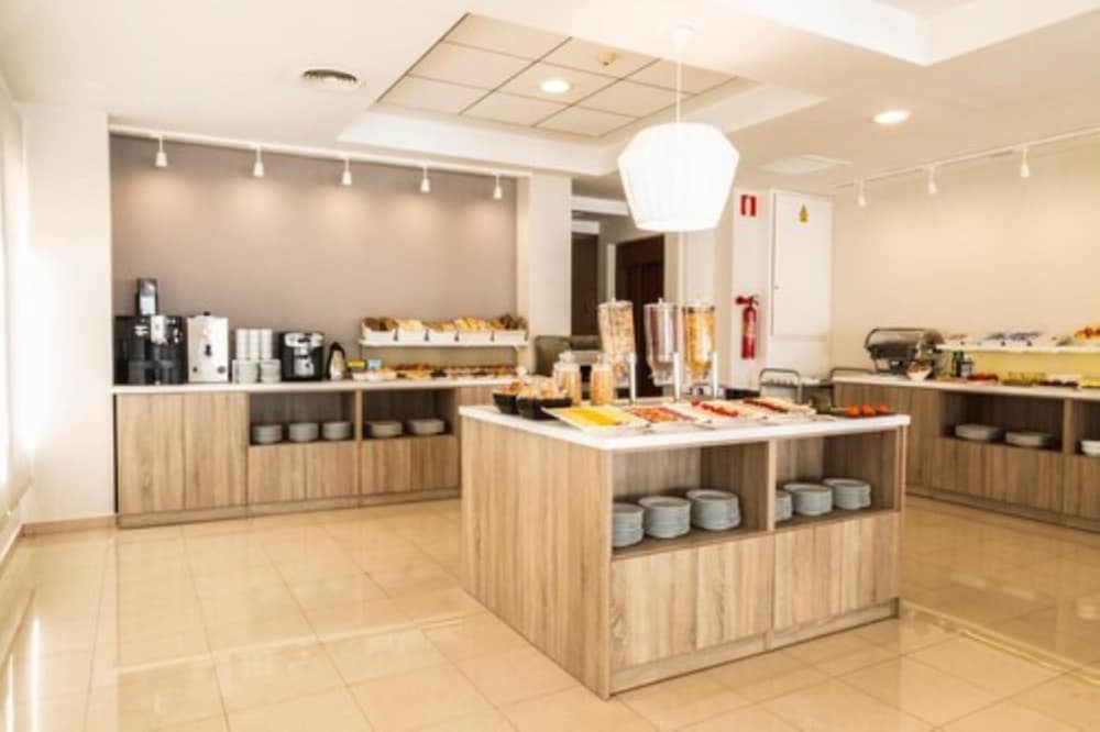 Hotel Cristina - last minute hotel in Los Alcazares
