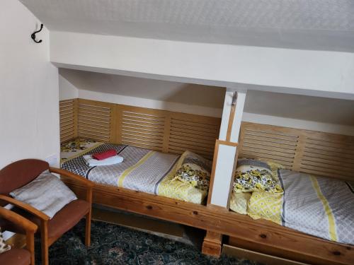 4 Single Beds Shared Bathroom in Nottingham, United Kingdom