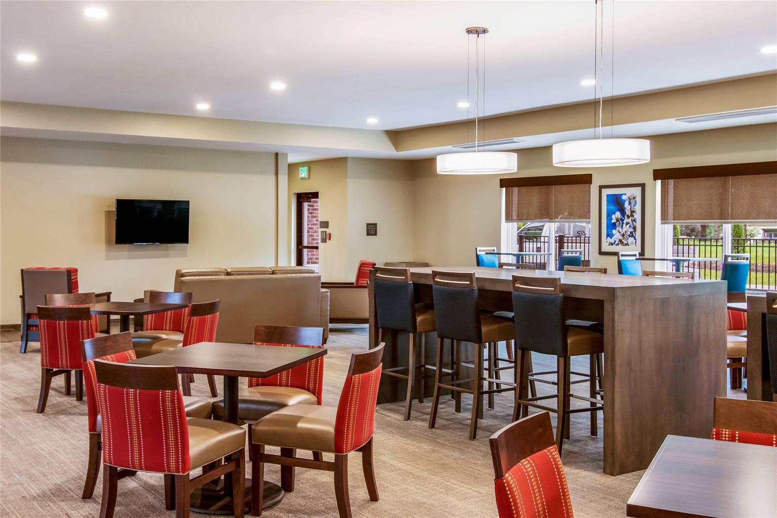 Comfort Suites Wooster near University Campus - photo 46