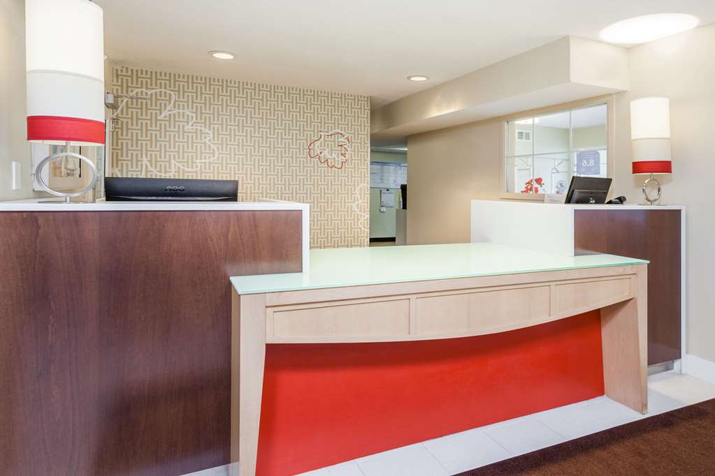 MainStay Suites Detroit Auburn Hills - photo 2