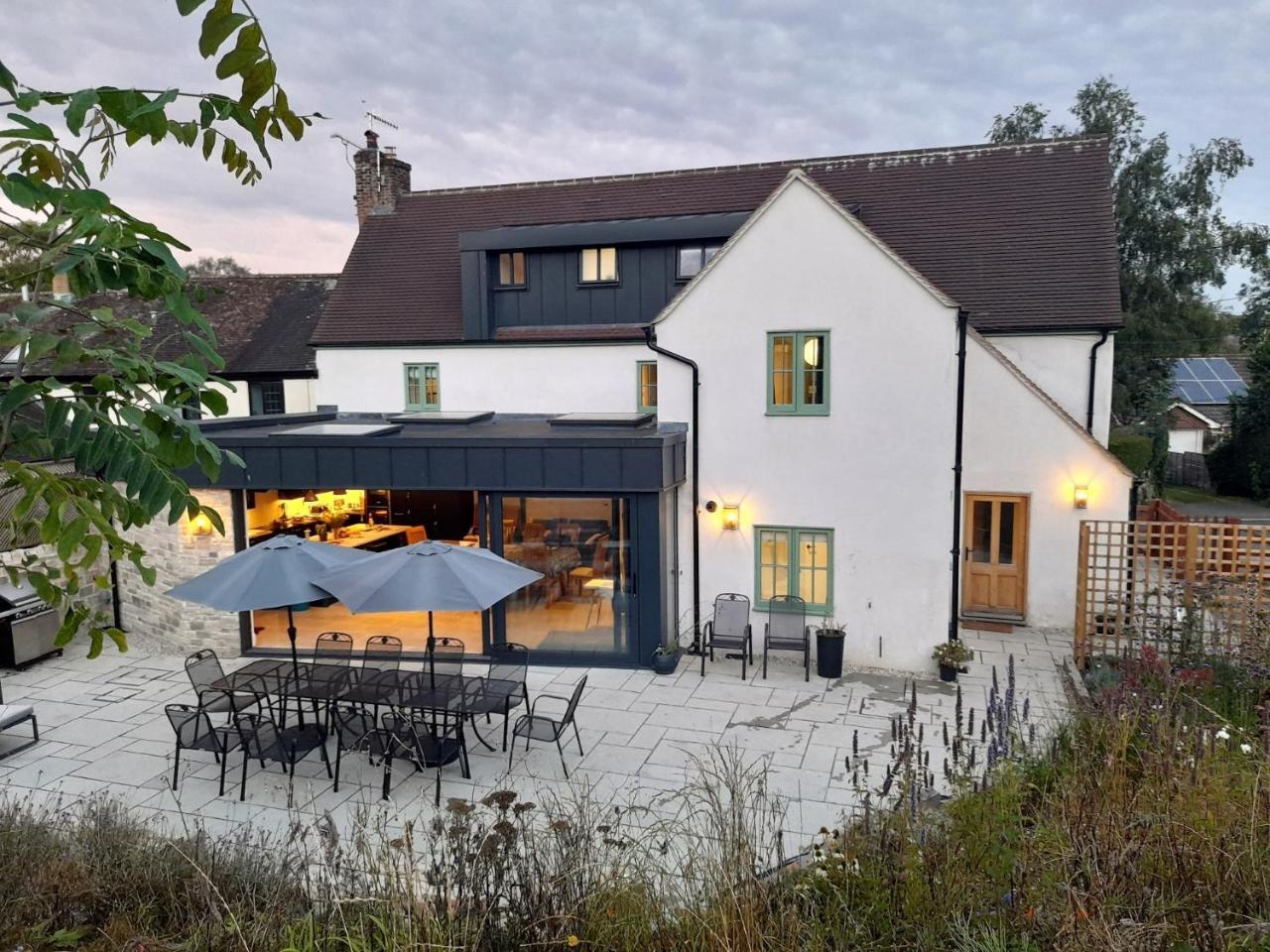 6 Bed in Milborne St. Andrew 80549 pet-friendly hotel Milborne St Andrew