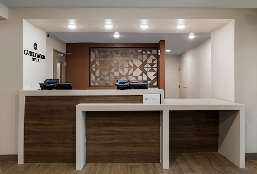 Candlewood Suites Lafayette River Ranch an IHG Hotel - photo 3