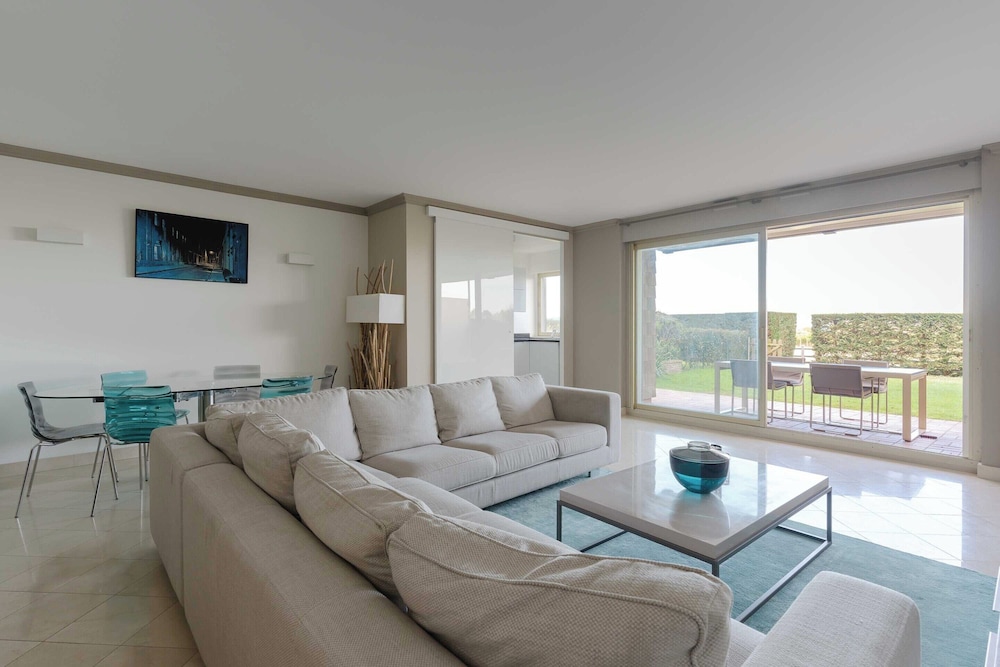 Luxurious Apartment 4 People Casino Barria re in Deauville, France