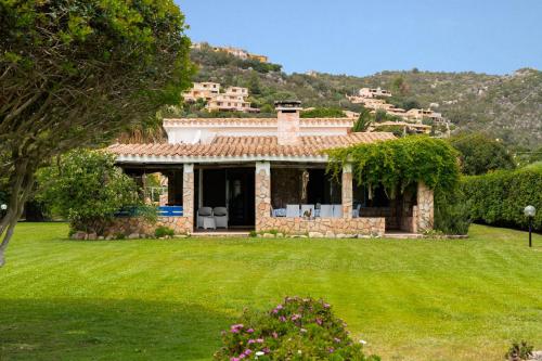 Villa Tiziana — 4-Star Luxury Hotel in Muravera, Italy