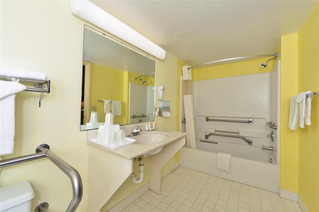 Americas Best Value Inn Satellite Beach Melbourne - photo 17