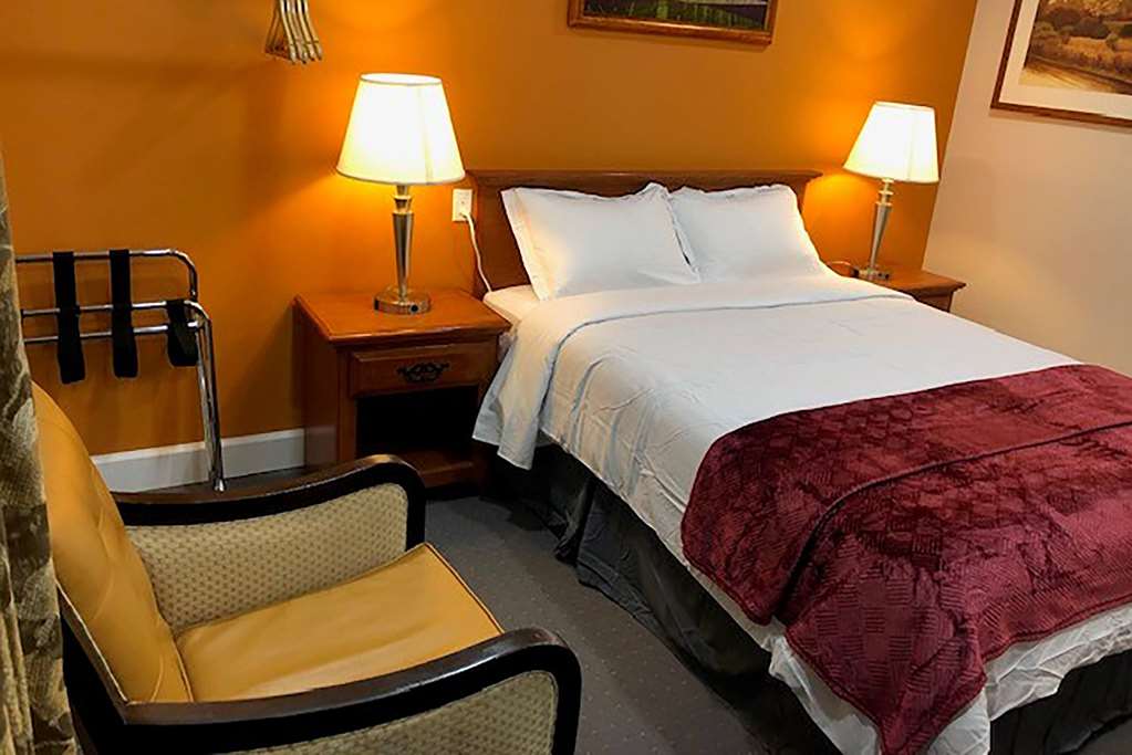 Howard Johnson by Wyndham Ridgecrest CA - photo 9
