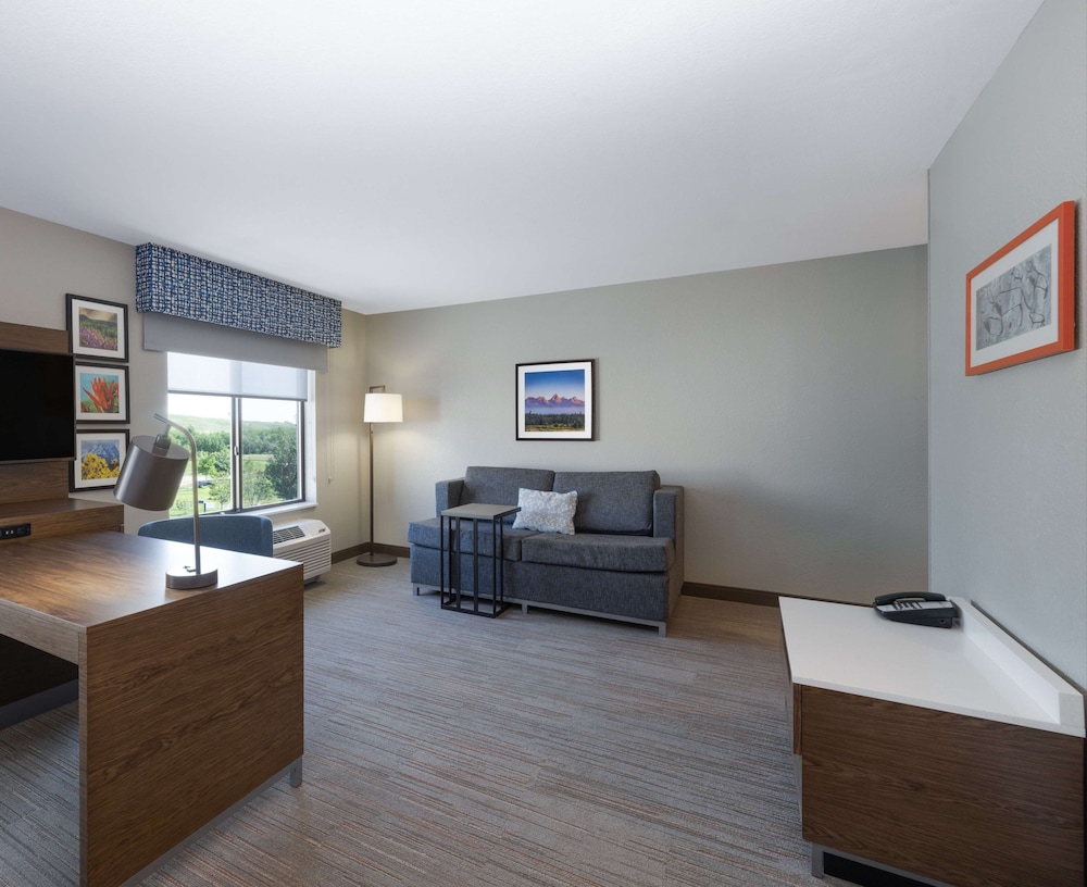 Hampton Inn & Suites Casper - photo 15