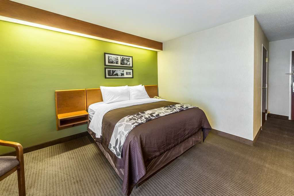 Sleep Inn & Suites Bay View Acme Travers City - photo 13