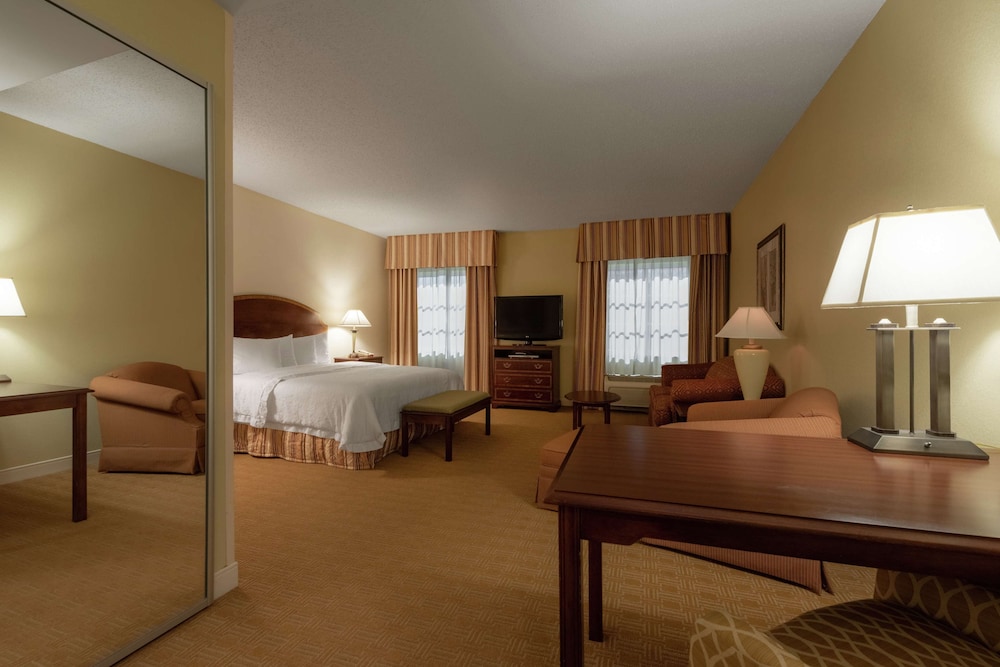 Hampton Inn & Suites Vicksburg - photo 24