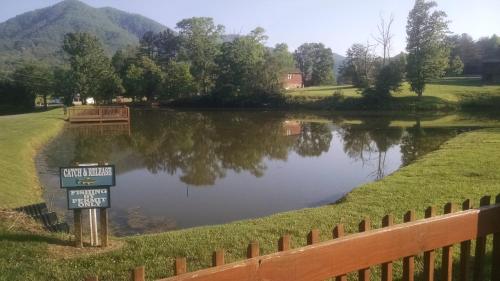 Hemlock Hollow Pool Access FREE tickets each paid day WIFI - photo 9