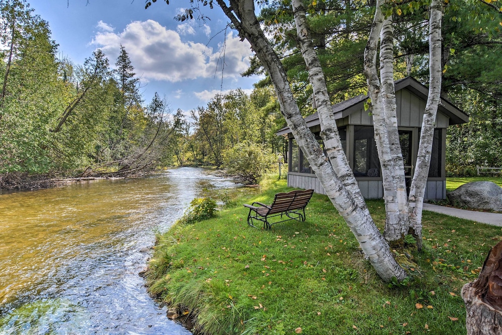 Near Snowmobiling Riverfront Traverse City Cabin — 4-Star Luxury Hotel in Traverse City, United States