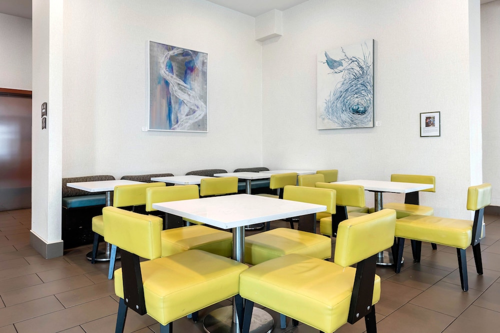 Staybridge Suites St. Petersburg Downtown by IHG - photo 47
