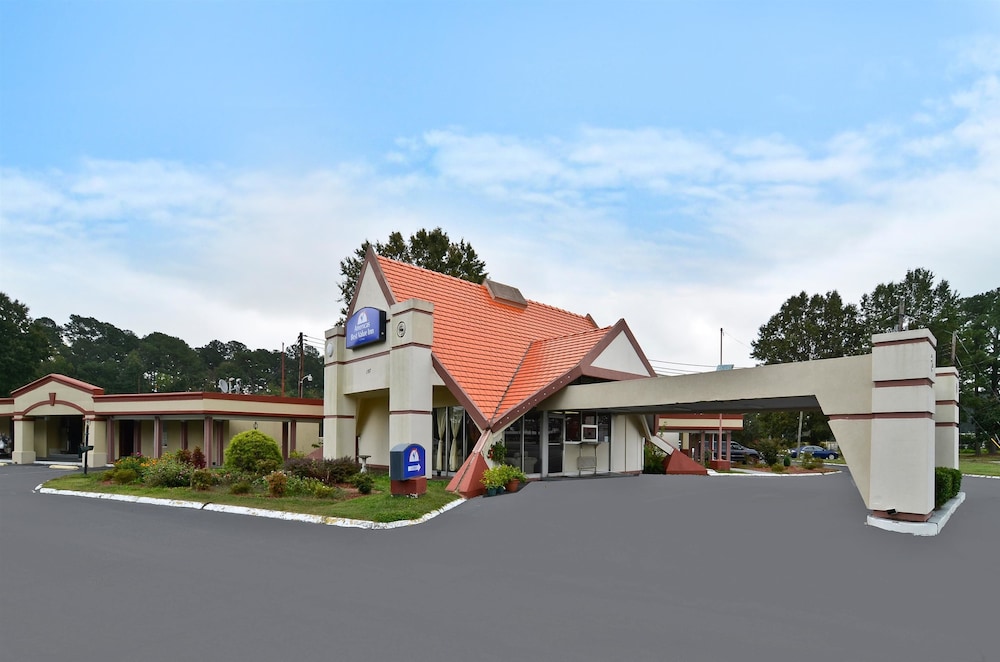 Americas Best Value Inn Smithfield - photo 37