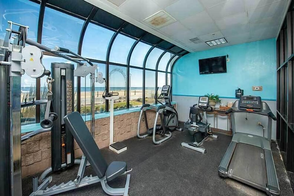 The Barclay Towers Resort Hotel - photo 22