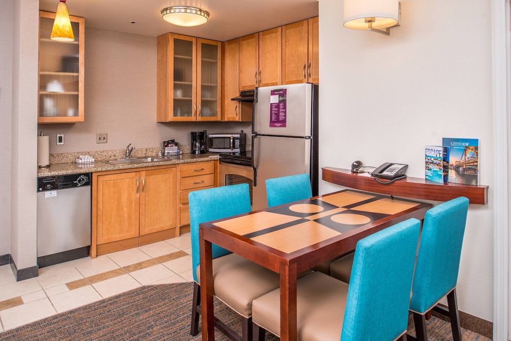 Residence Inn by Marriott Pittsburgh North Shore - photo 20