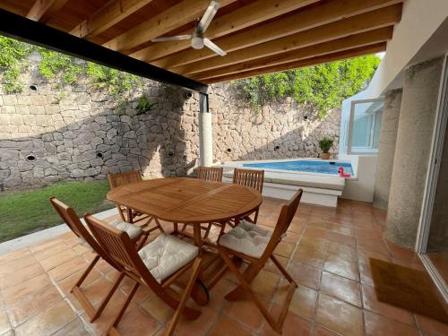 Casa Golondrina — 4-Star Luxury Hotel in Xochitepec, Mexico