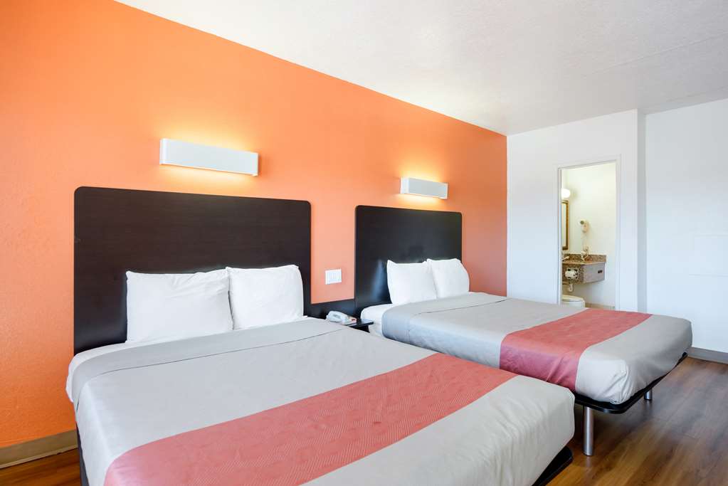 Motel 6 Santa Fe NM Downtown - photo 20