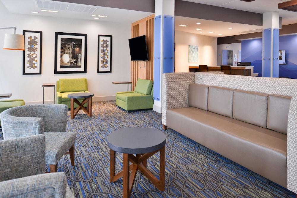 Holiday Inn Express Early by IHG - photo 46