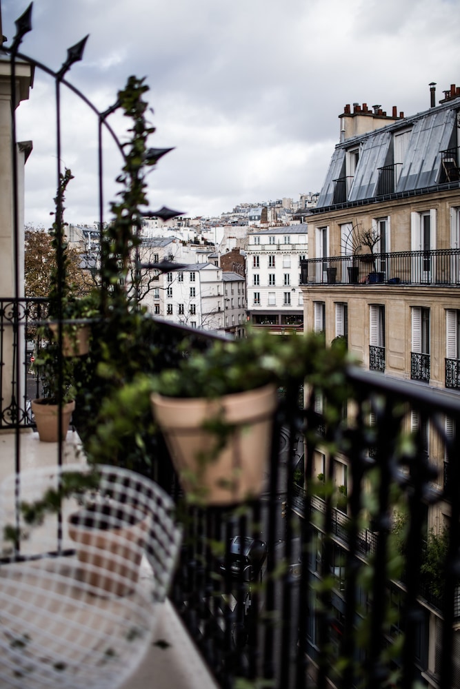Le Pigalle a Member of Design Hotels — 4-Star Luxury Hotel in Paris, France