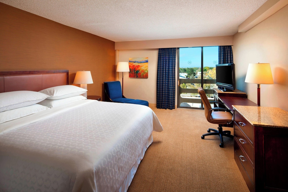 Sheraton Albuquerque Uptown - photo 11