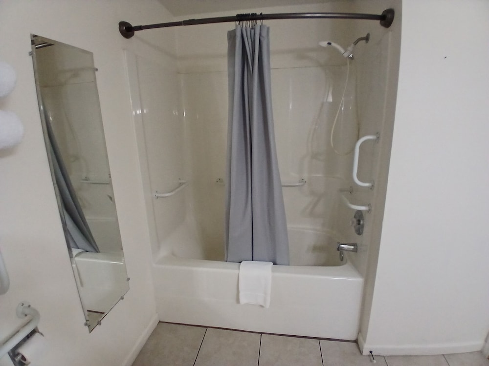 Silver Lakes Inn - photo 22