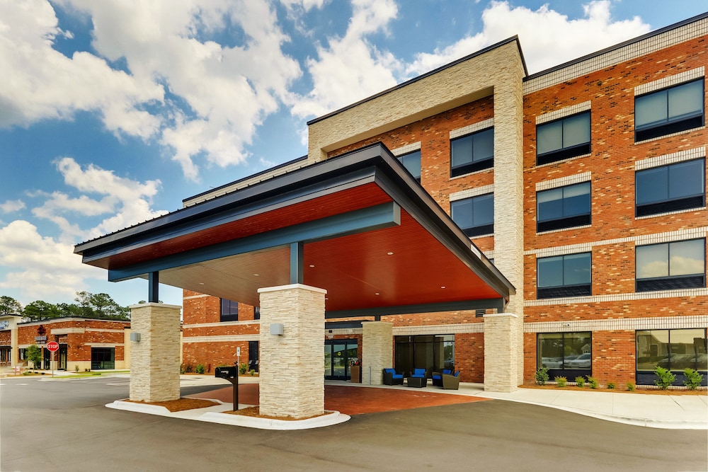 Holiday Inn Express Wilmington Porters Neck - photo 51