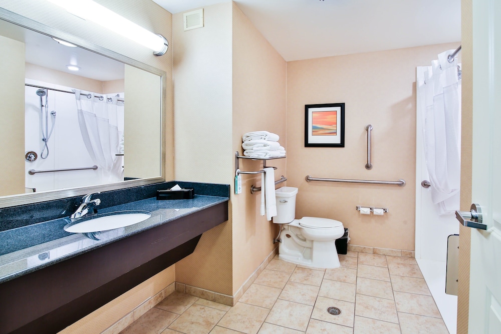 Holiday Inn Bismarck by IHG - photo 36