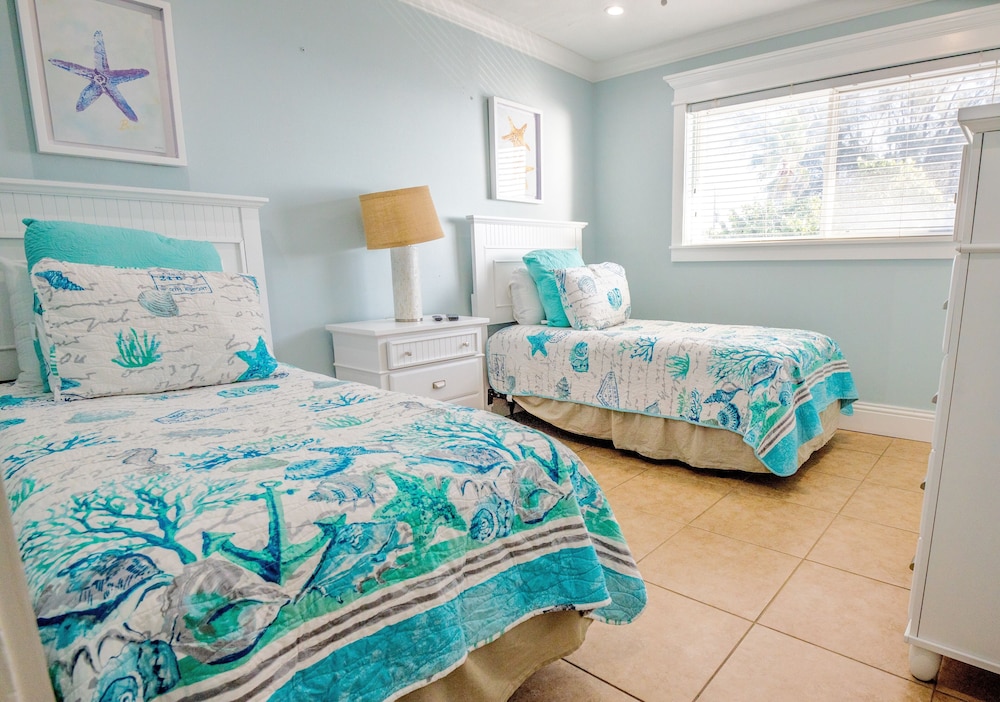 Seabreeze at Anna Maria Island Inn - photo 10