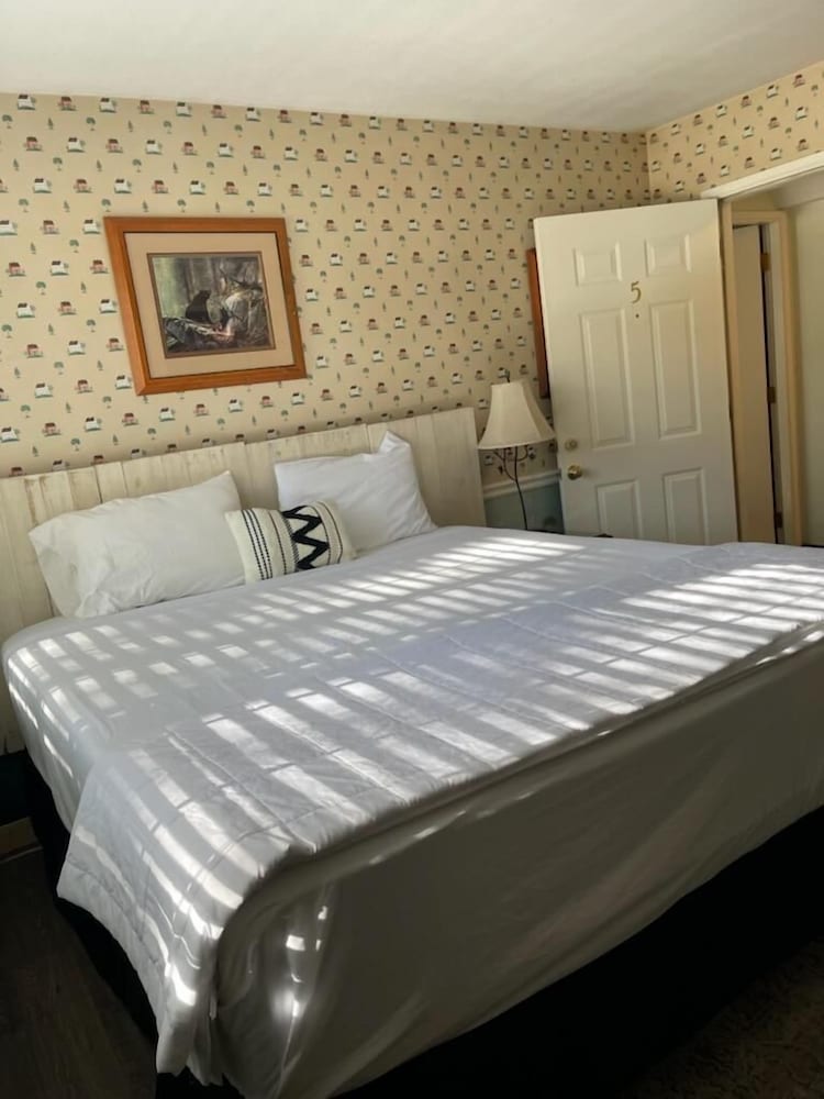 Cinnamon Bear Inn - photo 38