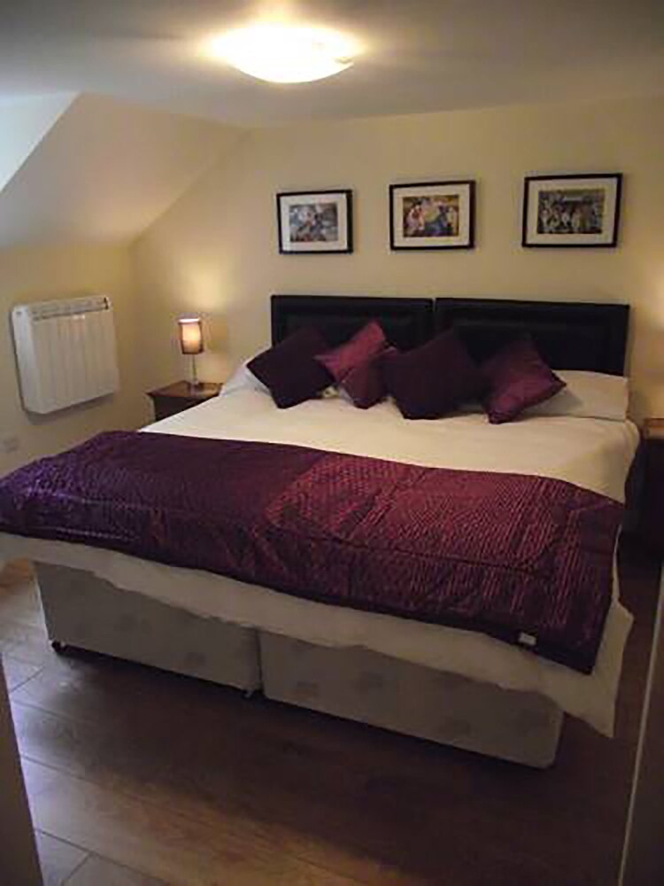 Carpenters Cottages — Chepstow — photo 5