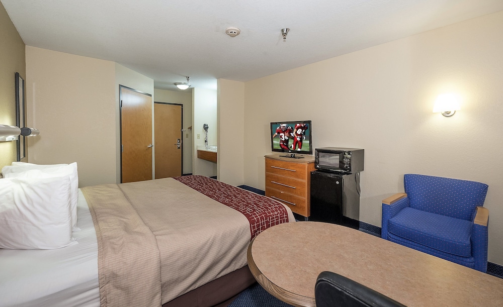 Red Roof Inn Jackson OH - photo 7