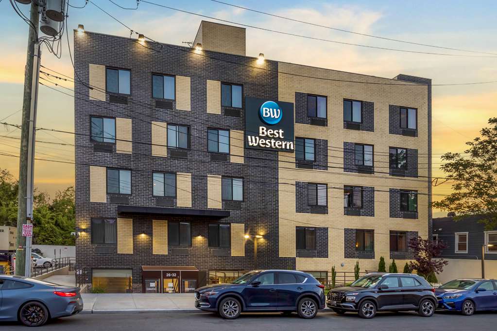Best Western Brooklyn Coney Island Inn - photo 12