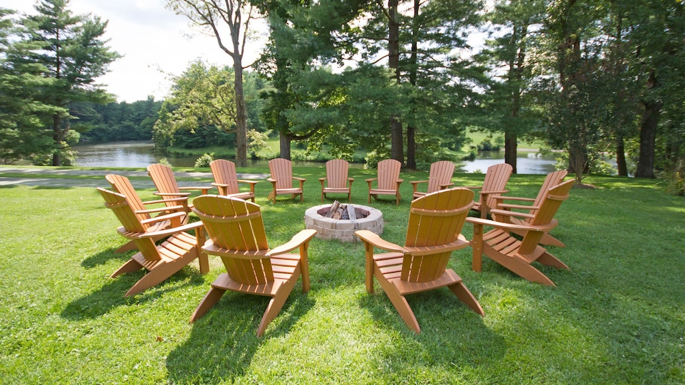 Airlie Hotel - featured photo