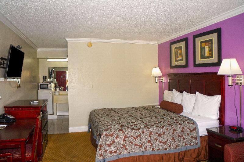 Rodeo Lodge - photo 19