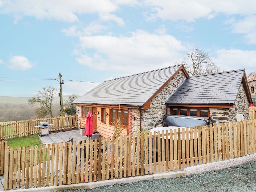 Cut Moch Plas Moelfre Hall Barns in Oswestry, United Kingdom