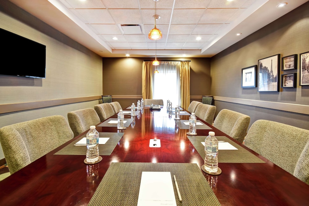Hampton Inn & Suites Detroit Canton - photo 82