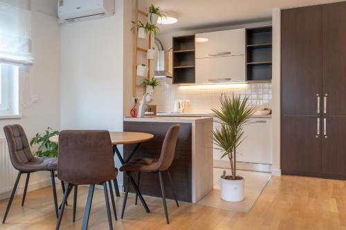 Apartment Sole — 4-Star Luxury Hotel in Sveta Nedjelja, Croatia