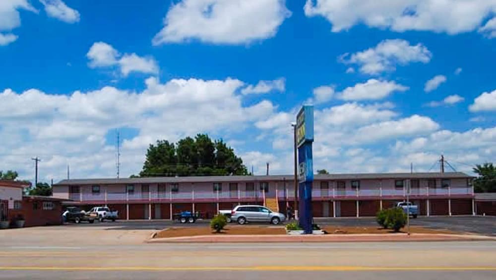 American Inn And Suites Childress - photo 22