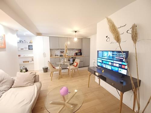2 Beds Modern Building With Mobile Ac Paris Expo 7 Metro 2 Steps To Paris — Montrouge