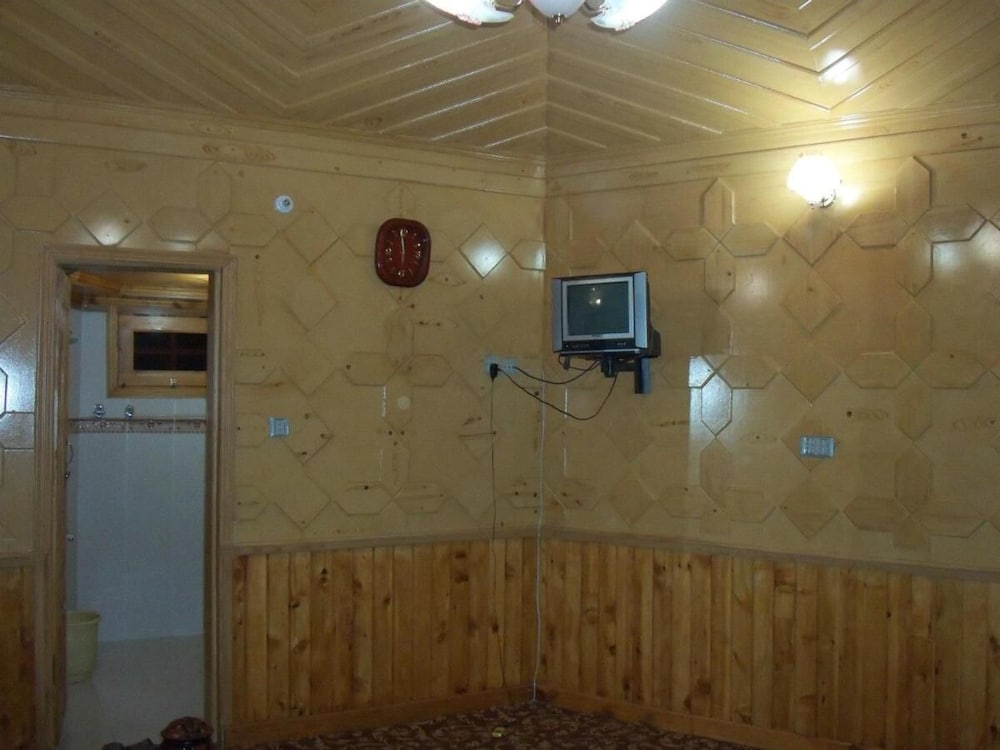 Manila Huts Naran — Baffa — photo 4