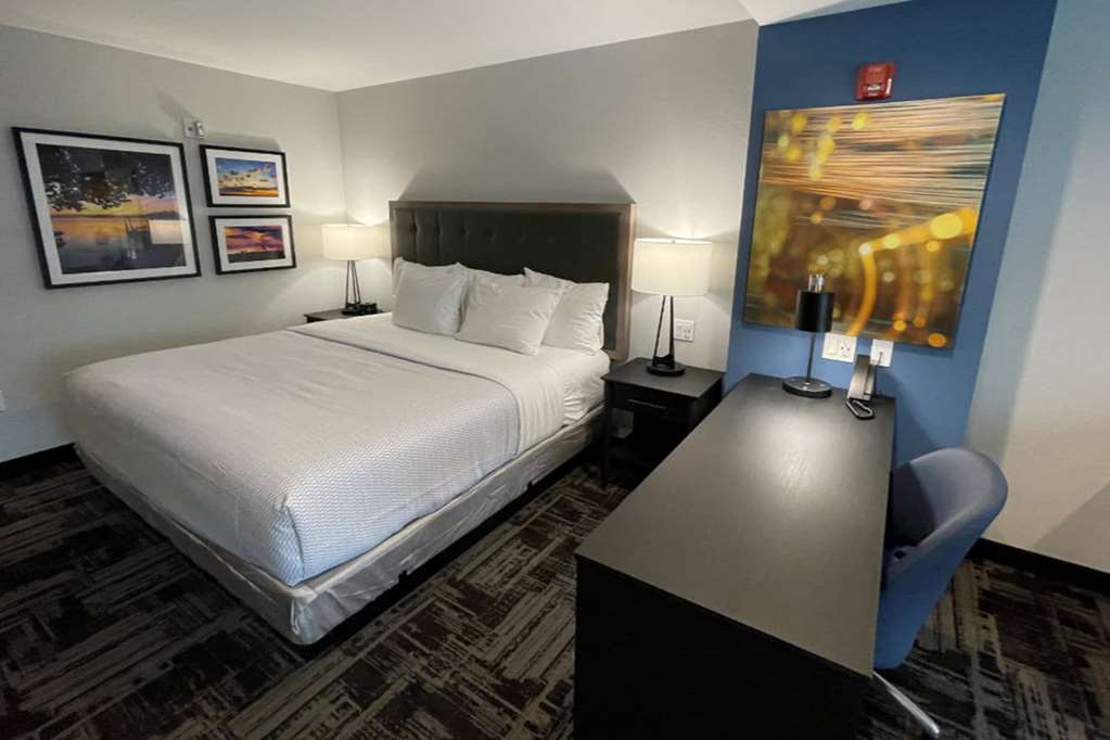 La Quinta Inn & Suites South Bend near Notre Dame - photo 50
