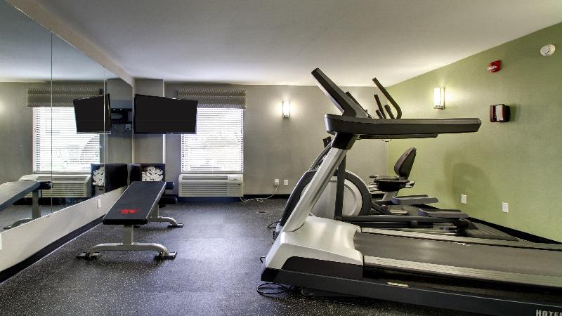 Holiday Inn Express & Suites Jackson Downtown Coliseum by IHG - photo 62