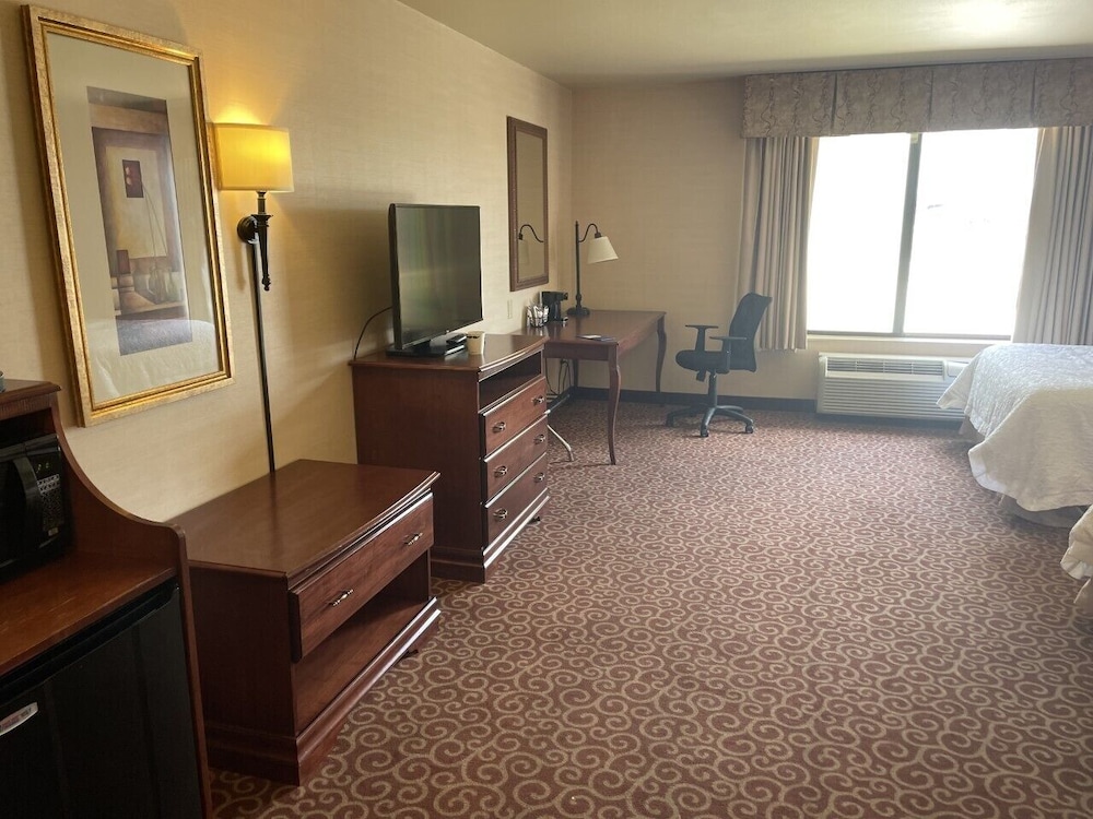 Hampton Inn Rawlins - photo 20