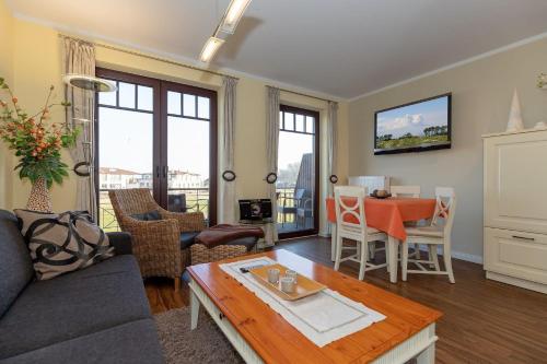 Urlaubstraeume am Meer Wohnung 5 6 656 — 4-Star Luxury Hotel in Ostseebad Kuehlungsborn, Germany