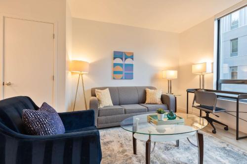 Modern Apt Walk to Restaurants — 4-Star Luxury Hotel in Boston, United States