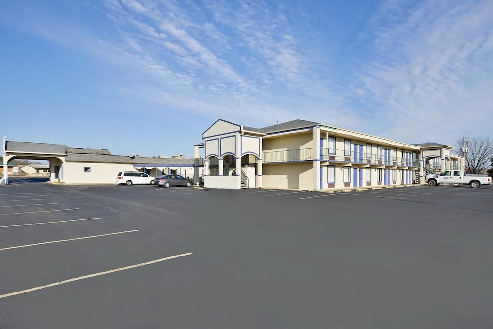 American Inn Morrilton - photo 14